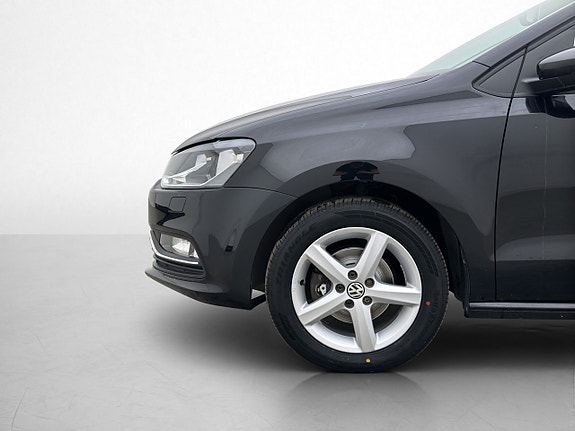 Volkswagen Polo 21 of 24