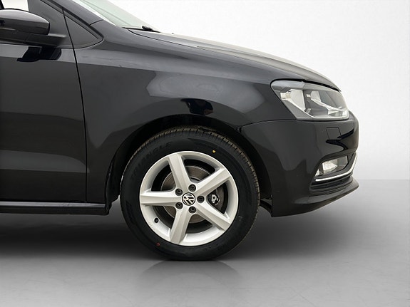 Volkswagen Polo 24 of 24