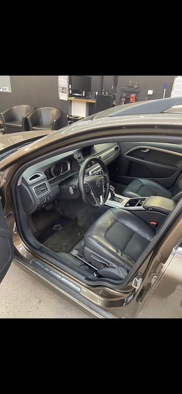 Volvo V70 10 of 11