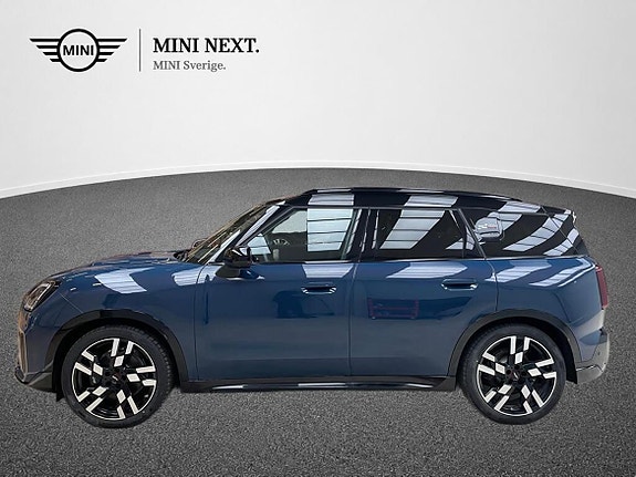 MINI Countryman SE 2 of 15