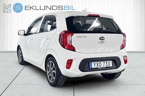 Kia Picanto 3 of 5