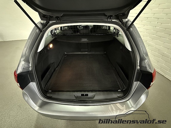 Peugeot 308 SW 6 of 12