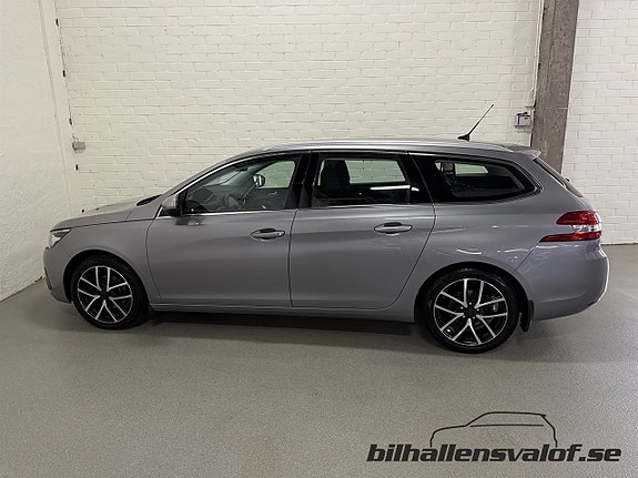 Peugeot 308 SW 9 of 12