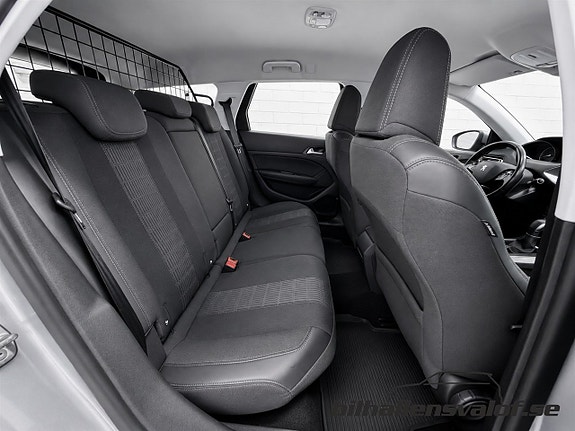 Peugeot 308 SW 7 of 12