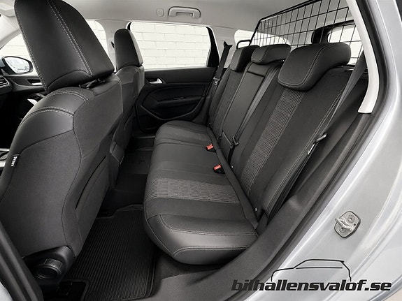 Peugeot 308 SW 5 of 5