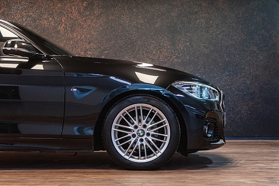 BMW 118i 5 of 5
