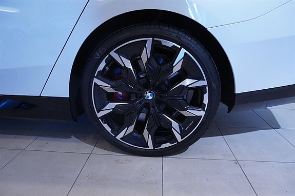 BMW 550e 7 of 14