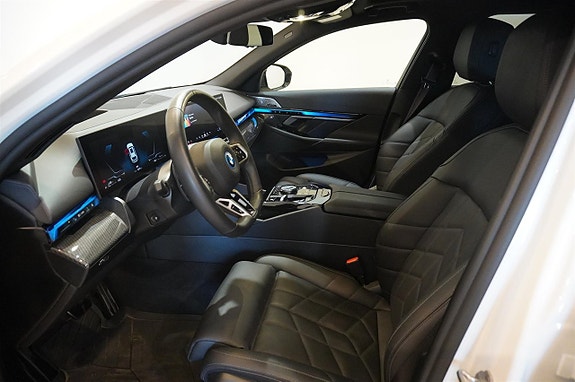 BMW 550e 12 of 14