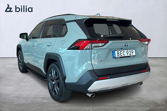 Toyota RAV4 2 of 5