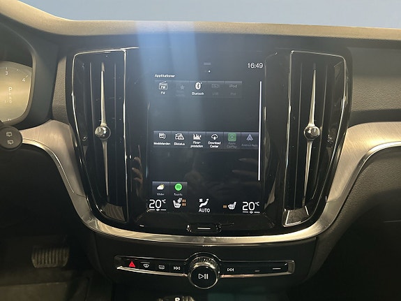 Volvo V60 11 of 25