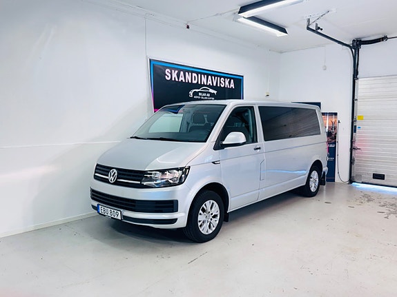 Volkswagen Caravelle 2 of 14