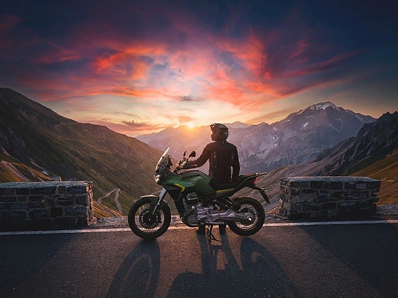 Moto Guzzi Stelvio PFF Rider Assistance Solution 3 of 5