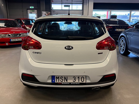 Kia Ceed 10 of 22