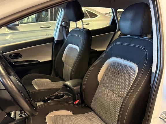 Kia Ceed 18 of 22