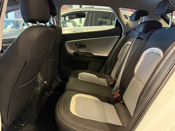 Kia Ceed 17 of 22