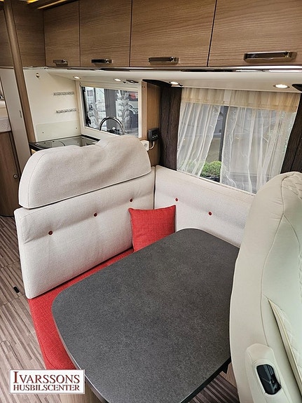 Malibu T 460 / Enkelsängar / 150hk / 4250kg 8 of 22