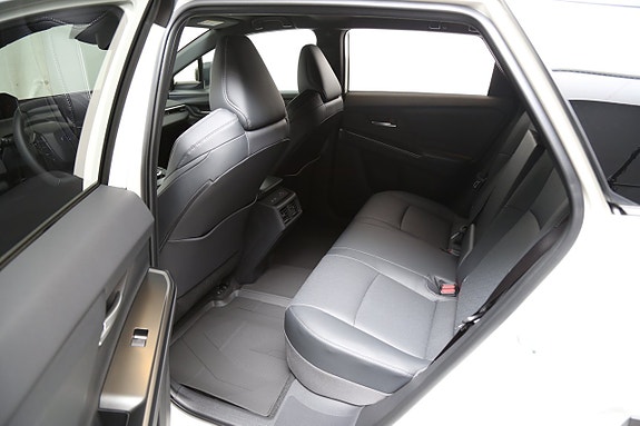 Subaru E-Outback 6 of 26