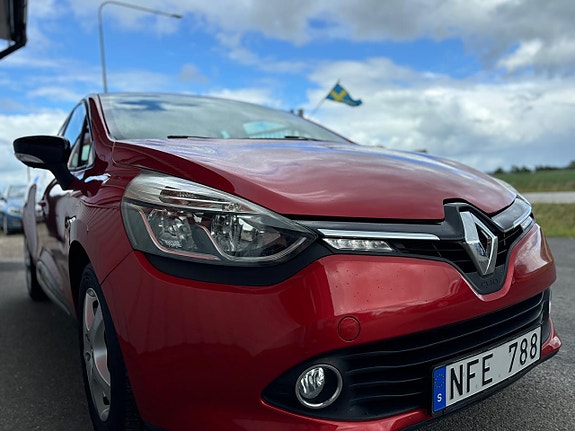 Renault Clio 22 of 23
