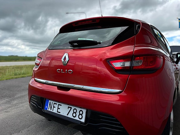 Renault Clio 23 of 23