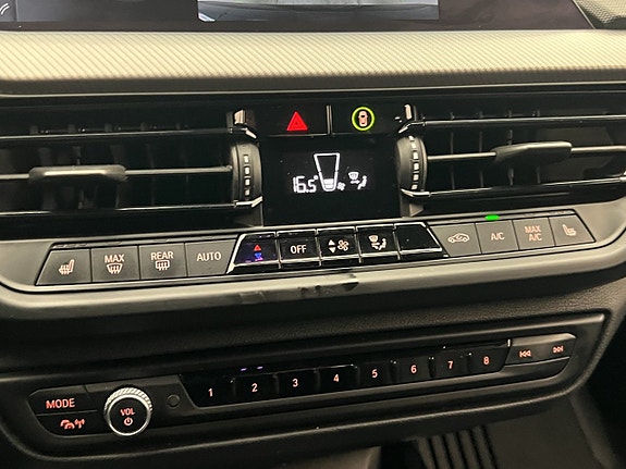 BMW 118i 22 of 30