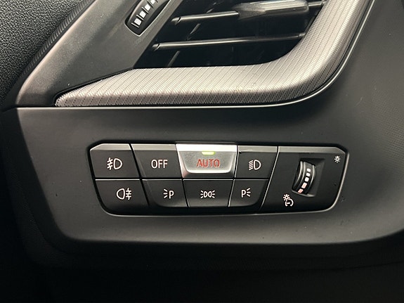 BMW 118i 25 of 30