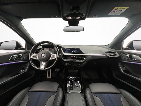 BMW 118i 12 of 30