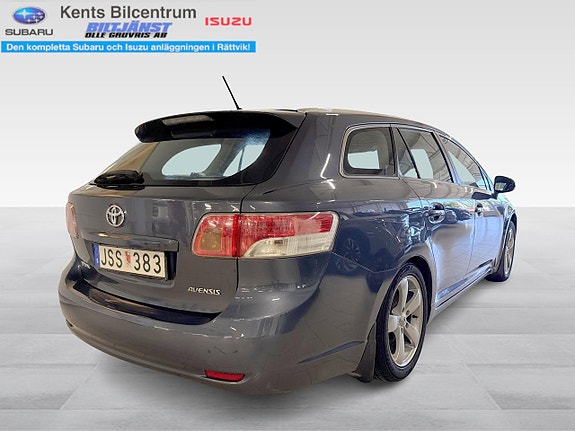 Toyota Avensis 7 of 14