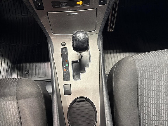 Toyota Avensis 14 of 14