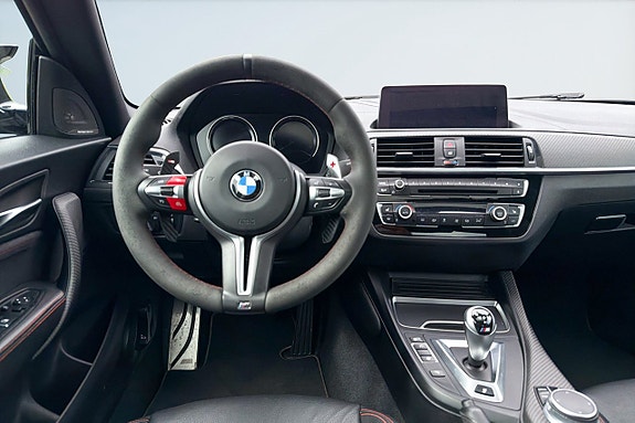 BMW M2 11 of 17