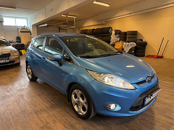 Ford Fiesta 4 of 15
