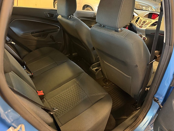 Ford Fiesta 7 of 15