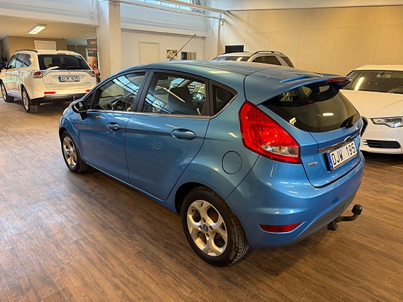 Ford Fiesta 2 of 15