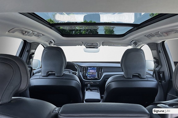 Volvo XC60 19 of 30