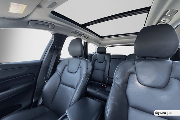 Volvo XC60 20 of 30