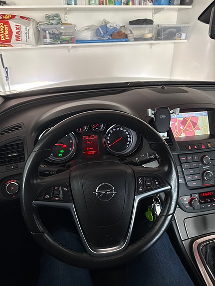 Opel Insignia 4 of 5
