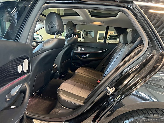 Mercedes-Benz E200 14 of 21