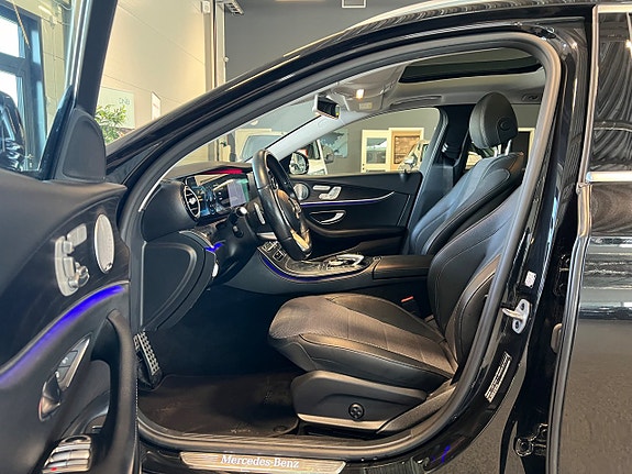 Mercedes-Benz E200 15 of 21