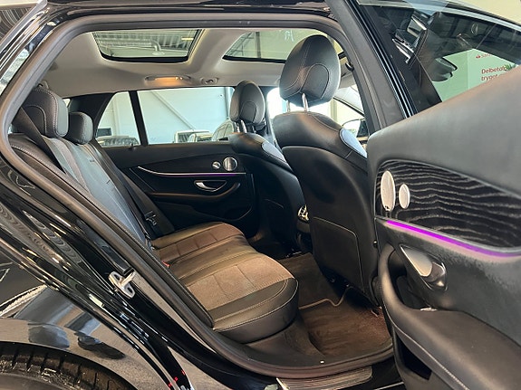 Mercedes-Benz E200 13 of 21