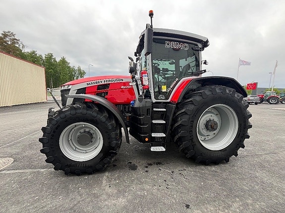 Massey Ferguson 8S.225 DYNA-VT EXCLUSIVE DEMO 10 of 11