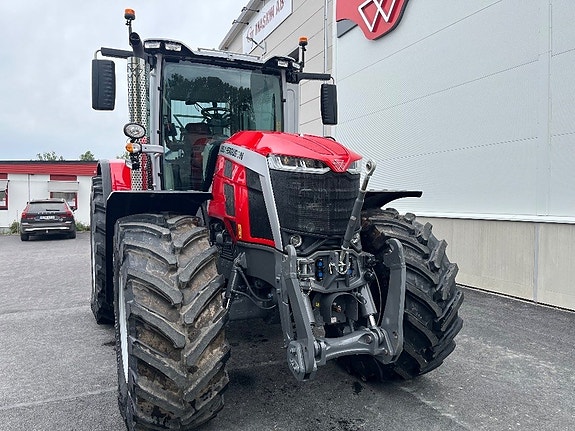 Massey Ferguson 8S.225 DYNA-VT EXCLUSIVE DEMO 2 of 11