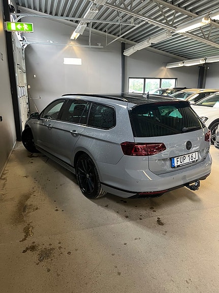 Volkswagen Passat 7 of 16
