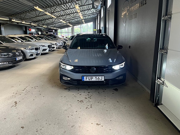 Volkswagen Passat 6 of 16