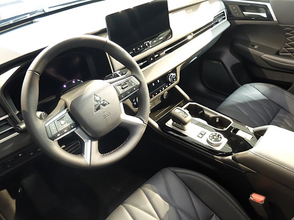 Mitsubishi Outlander 8 of 9