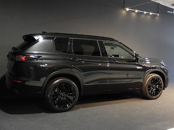 Mitsubishi Outlander 9 of 9