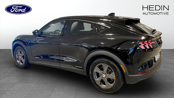 Ford Mustang Mach-E 6 of 19