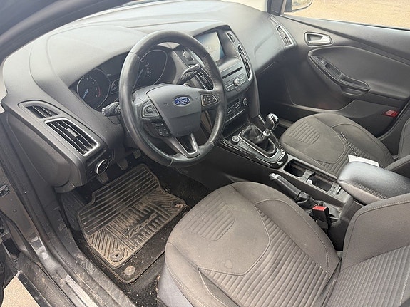 Ford Focus 4 of 5