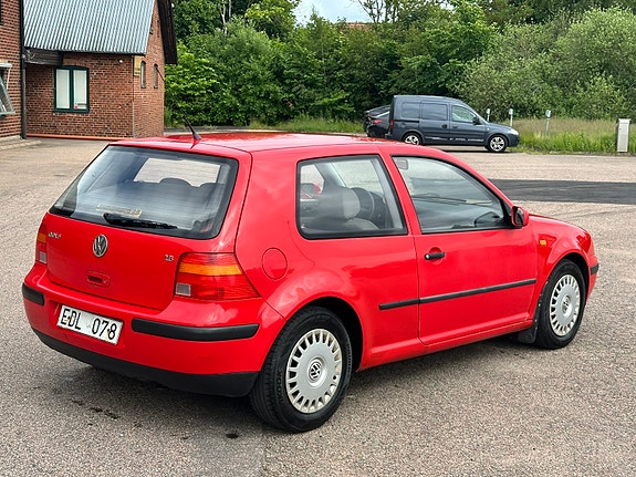 Volkswagen Golf IV 3 of 11