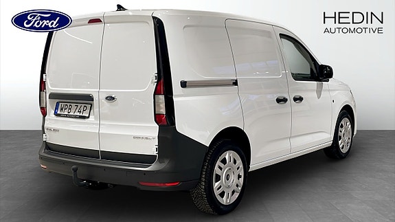 Ford Transit Connect 2 of 5