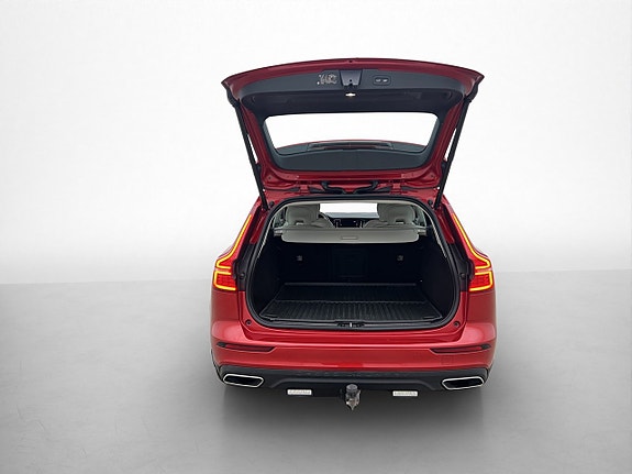 Volvo V60 Cross Country 30 of 30