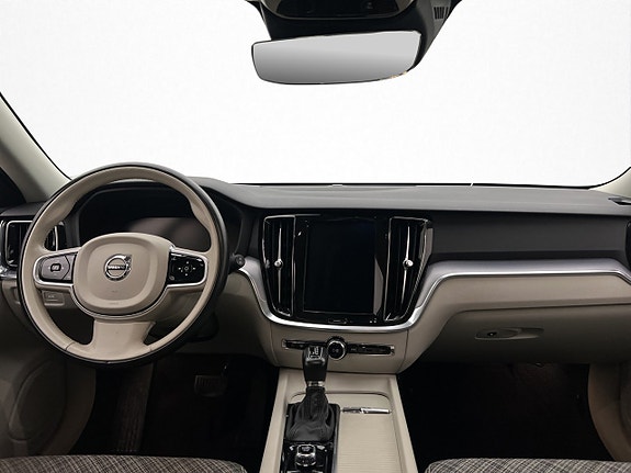 Volvo V60 Cross Country 14 of 30